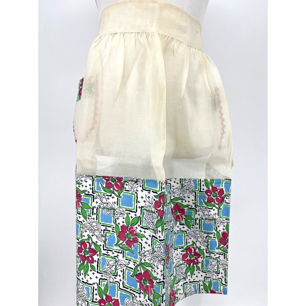 Vintage Kitchen Apron Handmade Ivory Floral Print with Ric-Rac